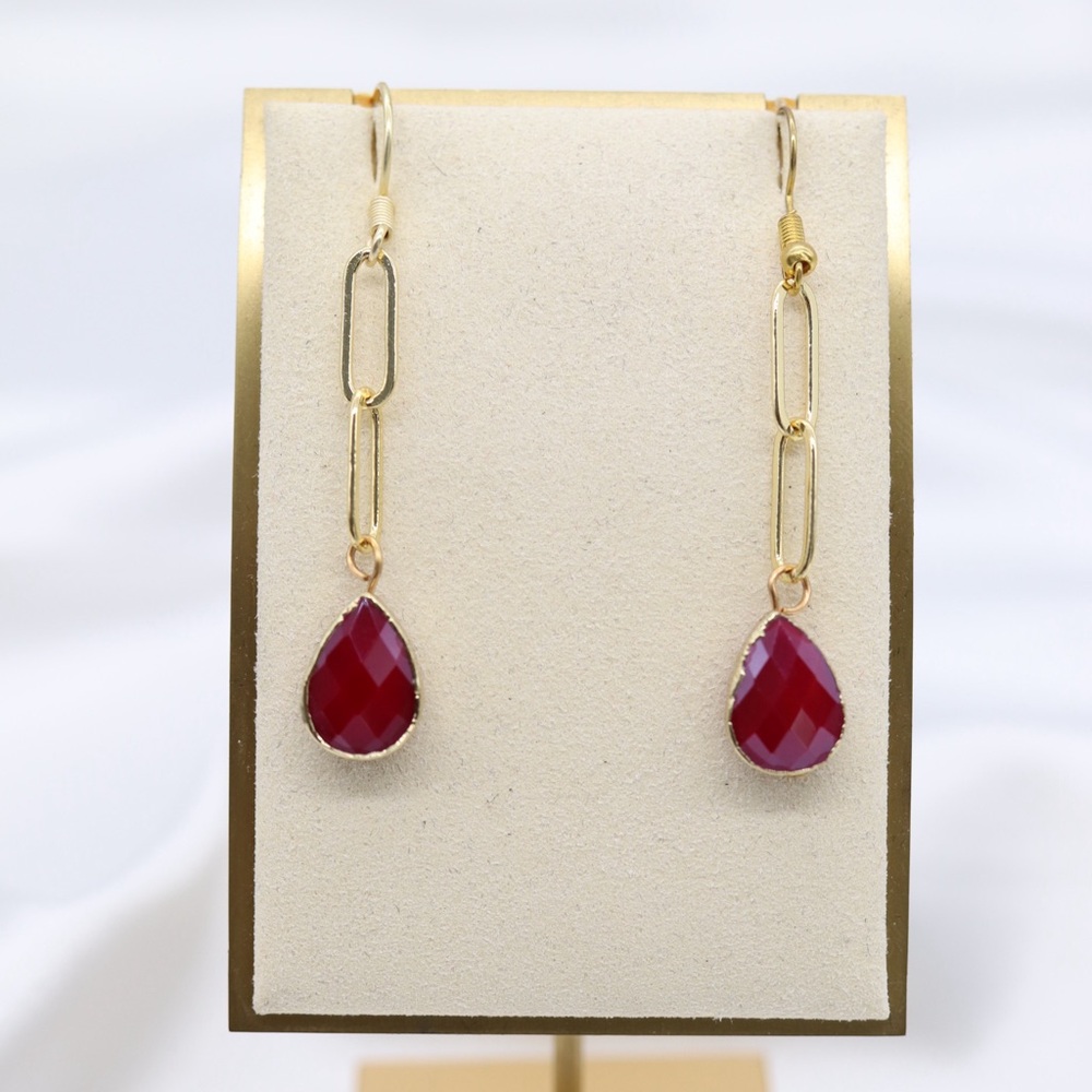 Gold Chain With Ruby Red Stone Dangling Earrings - image 2